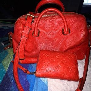 Louis Vuitton Speedy Bandouliere Bag
Empreinte Leather WELL LOVED/HEAVY WEAR